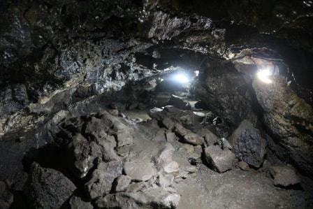 静岡県御殿場市の住宅街には、「駒門風穴」という巨大洞窟が存在する！？